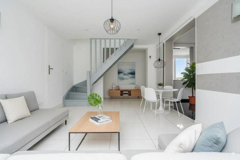 Maison - 94 m² - 4 pièces