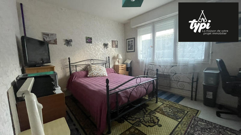 Maison - 230 m² - 10 pièces