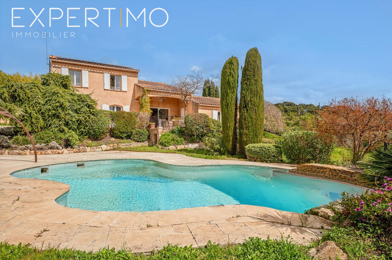 Villa - 167 m² - 6 pièces