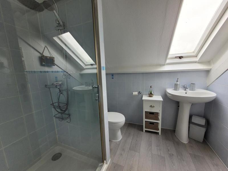 Propriété - 241 m² - 11 pièces