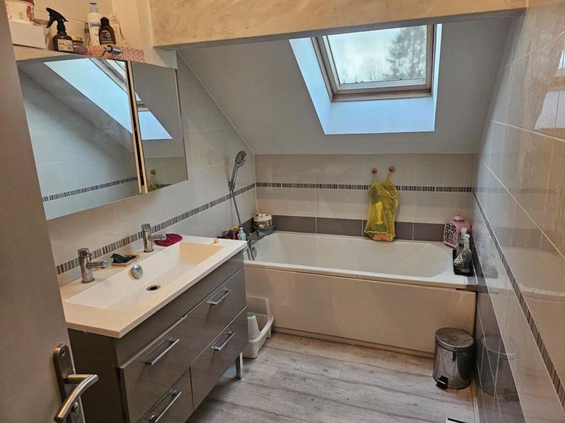 Maison - 176 m² - 7 pièces