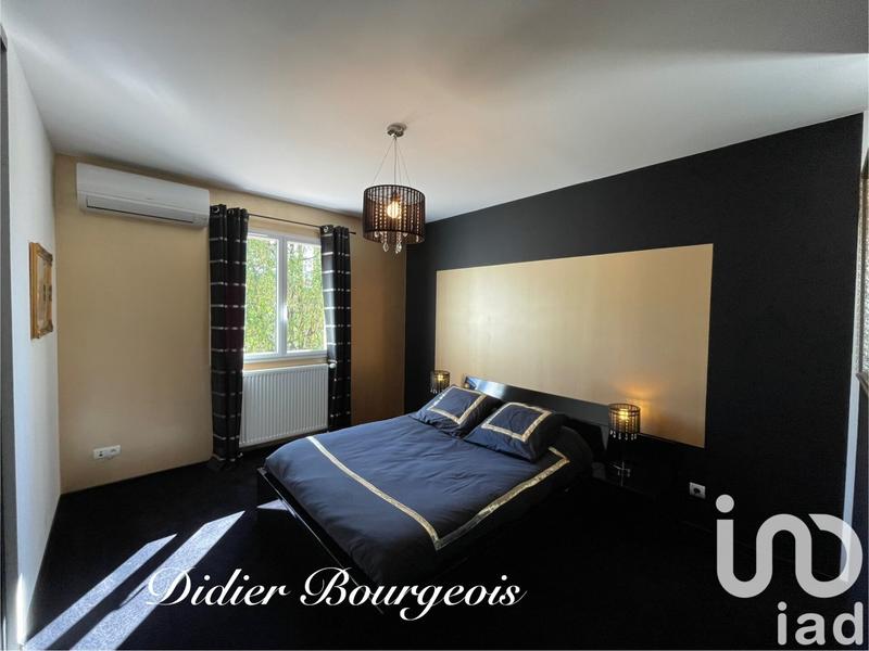 Maison - 185 m² - 8 pièces