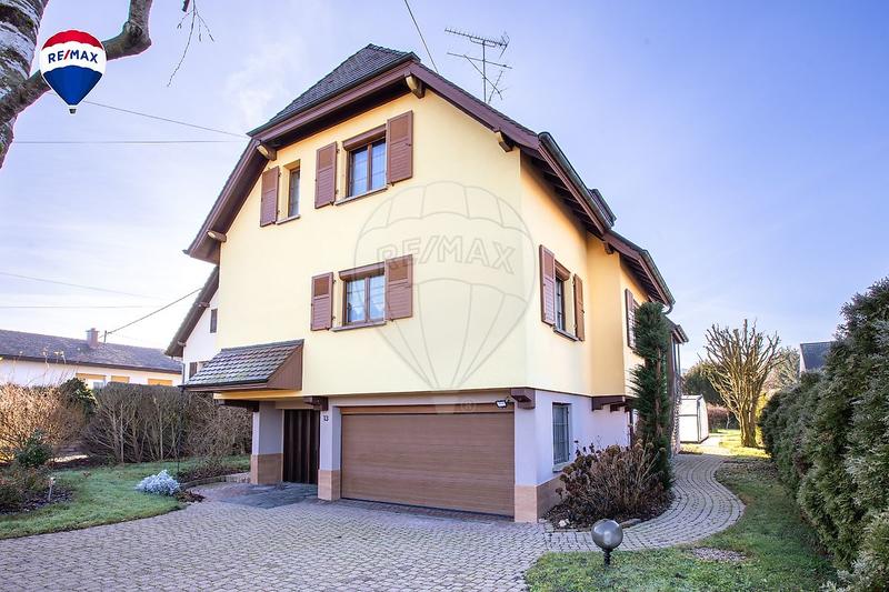 Maison - 138 m² - 5 pièces