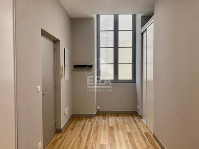 Appartement - 97 m² - 3 pièces