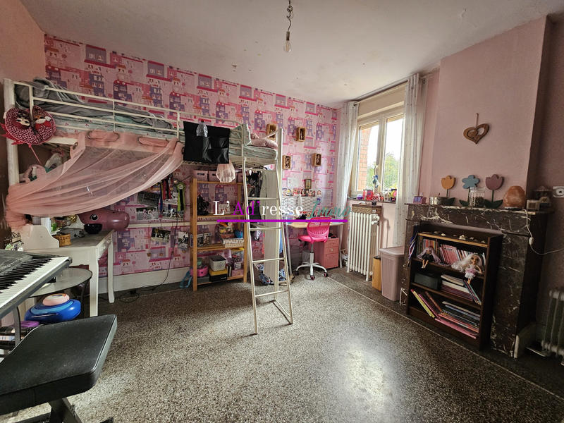 Maison - 182 m² - 10 pièces