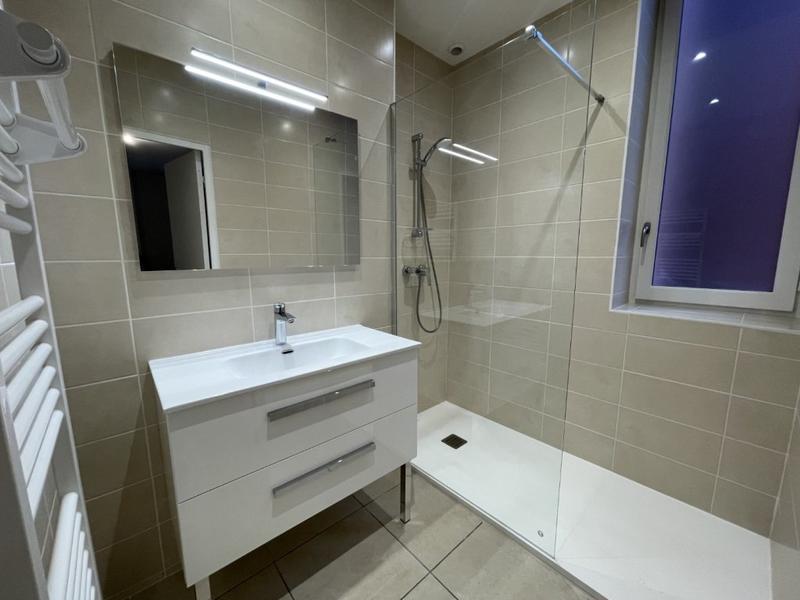 Studio - 42 m² - 1 pièce