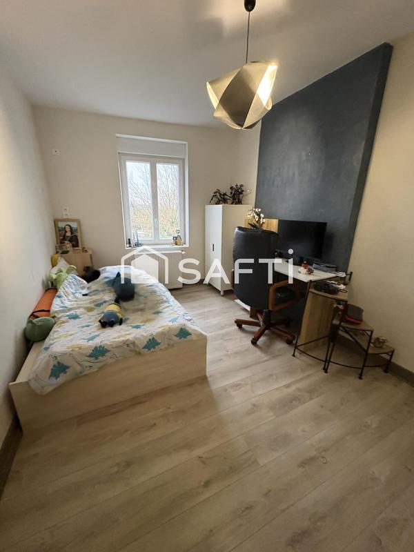 Maison - 286 m² - 10 pièces