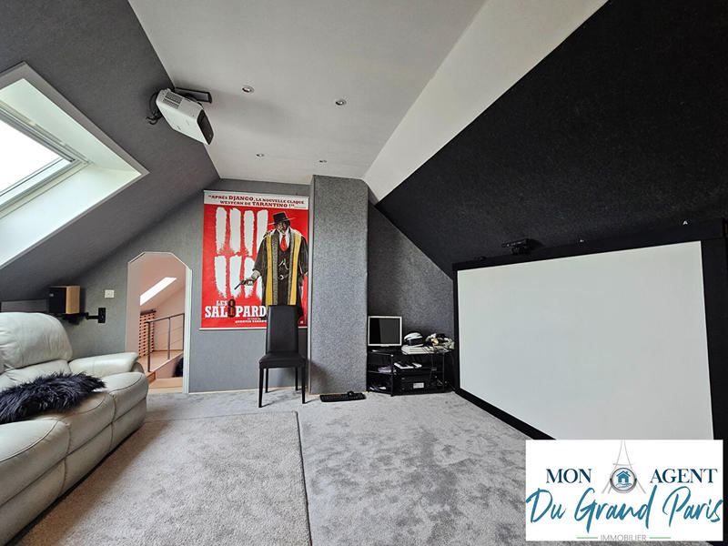 Maison - 175 m² - 8 pièces