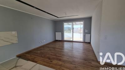 Maison - 66 m² - 5 pièces