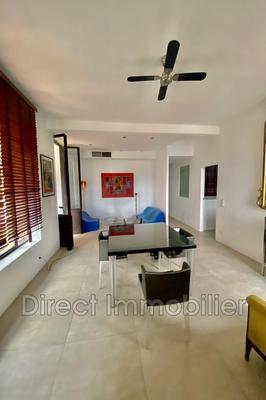 Maison - 250 m² - 7 pièces