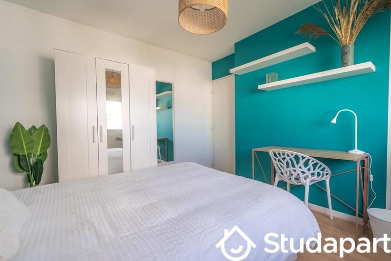 Chambre - 11 m² - 1 pièce