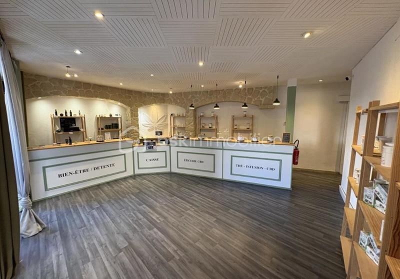 Immeuble - 145 m² - 5 pièces