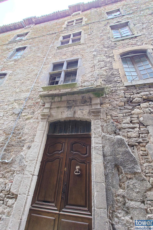 Maison - 420 m² - 17 pièces