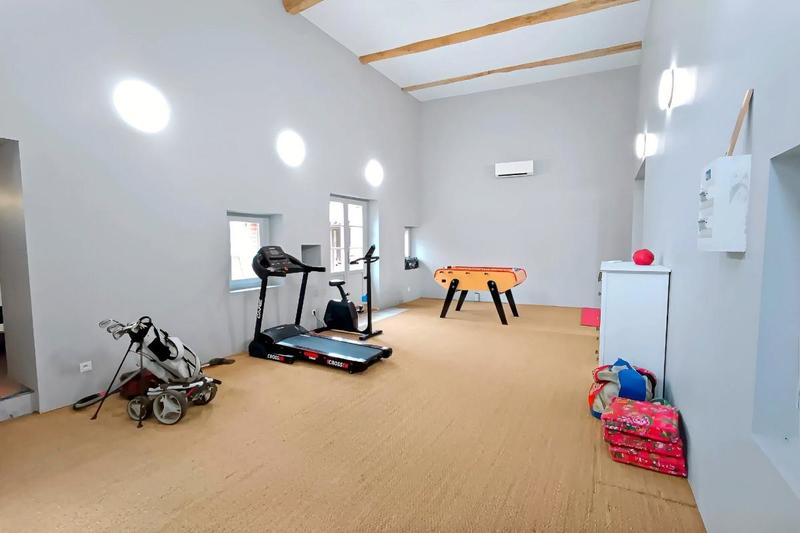 Château - 830 m² - 23 pièces