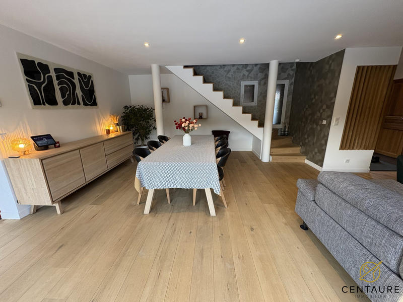 Maison - 156 m² - 6 pièces