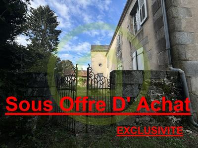 Maison - 216 m² - 8 pièces