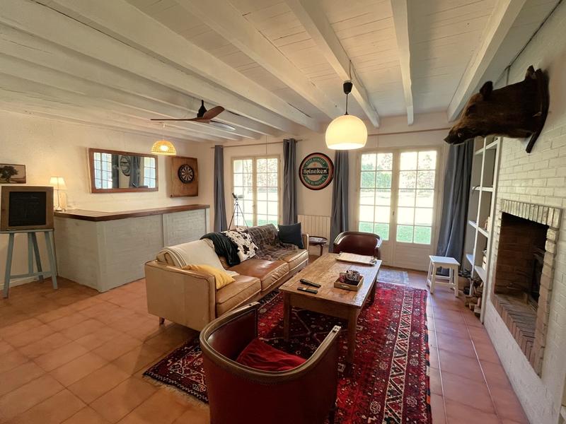 Maison - 280 m² - 6 pièces