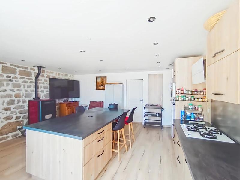 Maison - 300 m² - 9 pièces