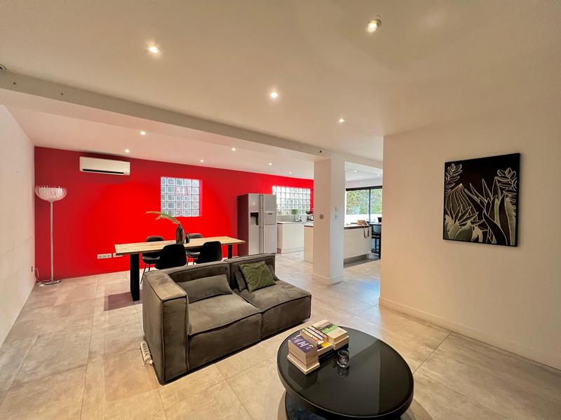 Maison - 96 m² - 4 pièces