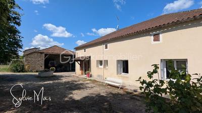 Maison - 145 m² - 5 pièces
