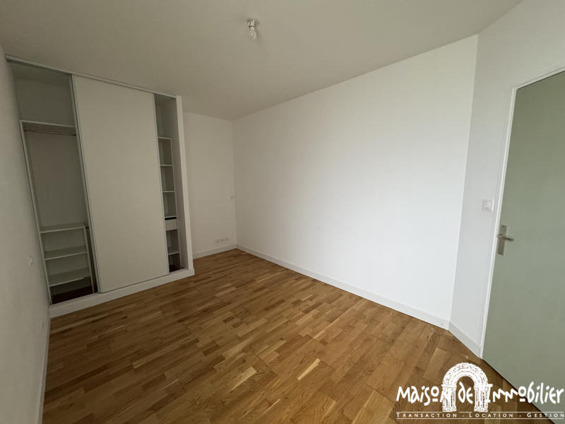 Maison - 93 m² - 4 pièces