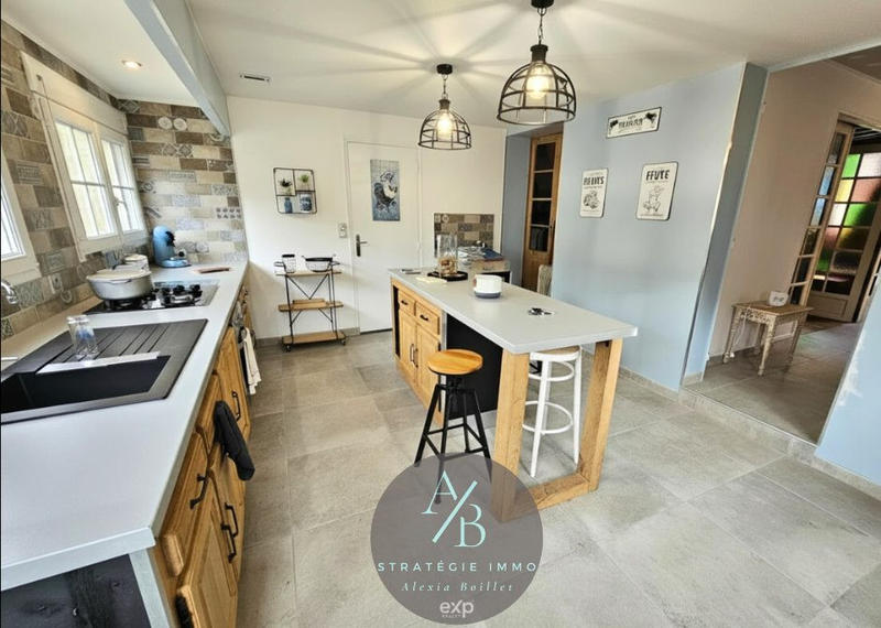 Maison - 149 m² - 8 pièces