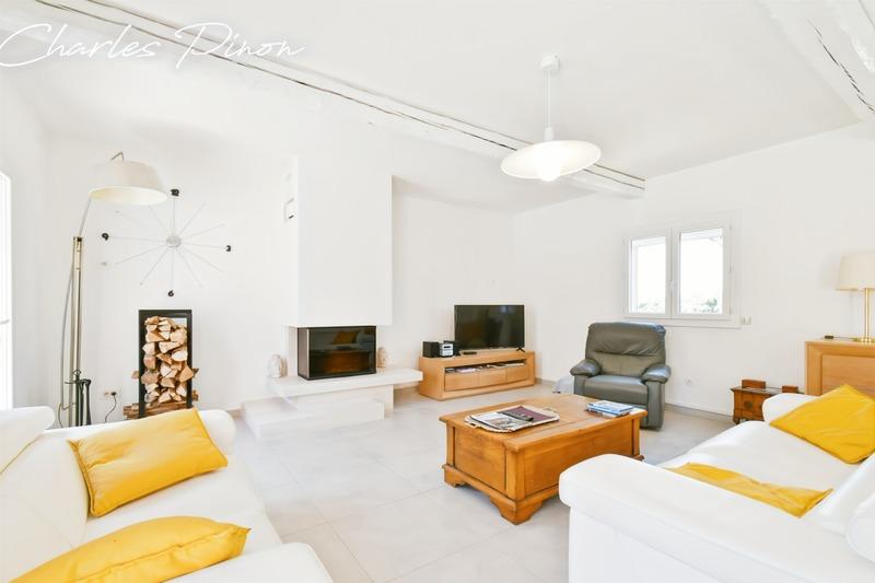 Maison - 200 m² - 7 pièces