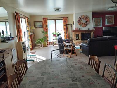 Maison - 152 m² - 6 pièces