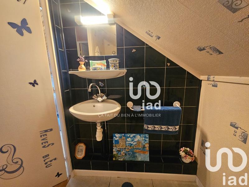 Maison - 141 m² - 8 pièces