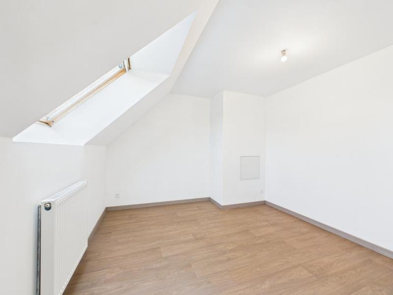 Maison - 152 m² - 7 pièces