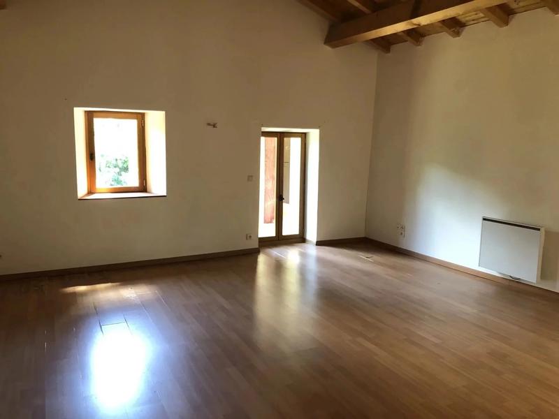 Maison - 235 m² - 5 pièces