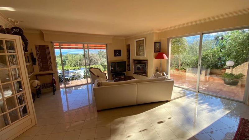 Maison - 170 m² - 9 pièces