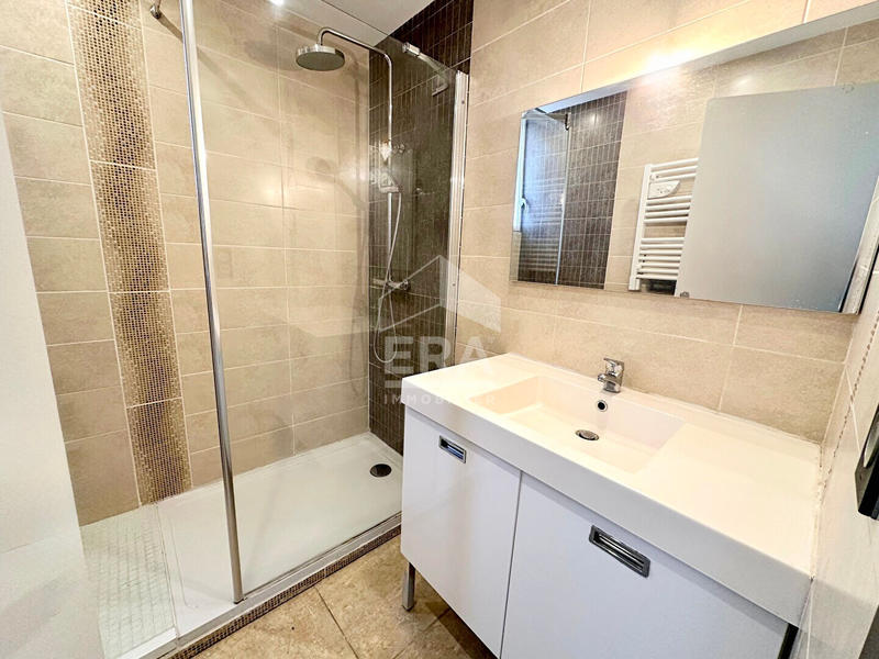 Appartement - 79 m² - 4 pièces