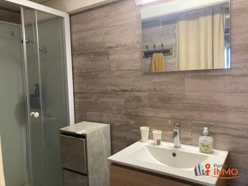 Maison - 299 m² - 12 pièces