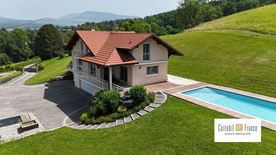 Villa - 217 m² - 7 pièces