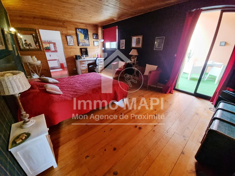 Maison - 478 m² - 14 pièces