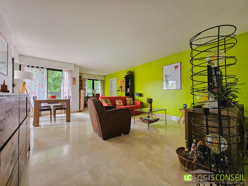 Appartement - 104 m² - 4 pièces