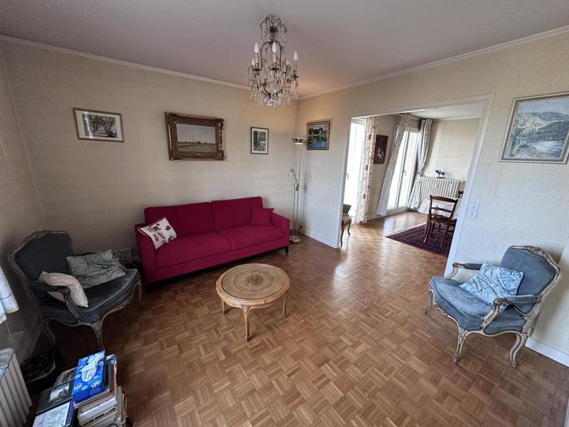 Appartement - 93 m² - 4 pièces