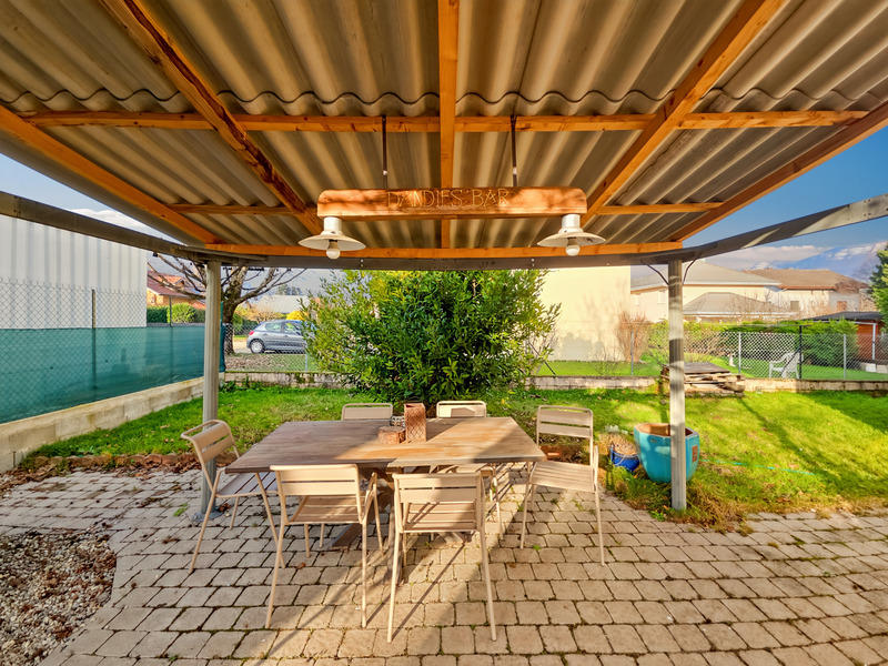 Maison - 140 m² - 5 pièces