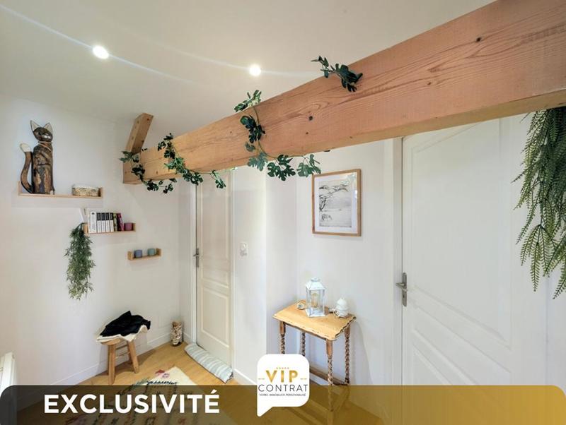 Maison - 246 m² - 9 pièces