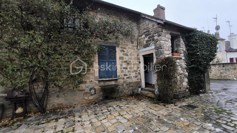 Maison en pierre - 70 m² - 2 pièces