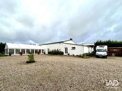 Local commercial - 301 m²