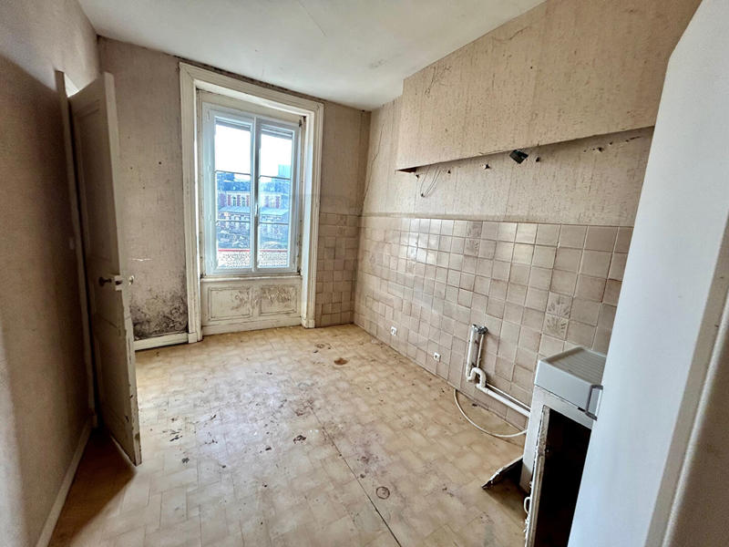 Immeuble - 8 pièces