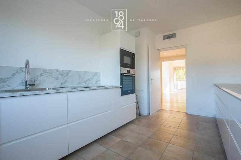 Appartement - 86 m² - 3 pièces