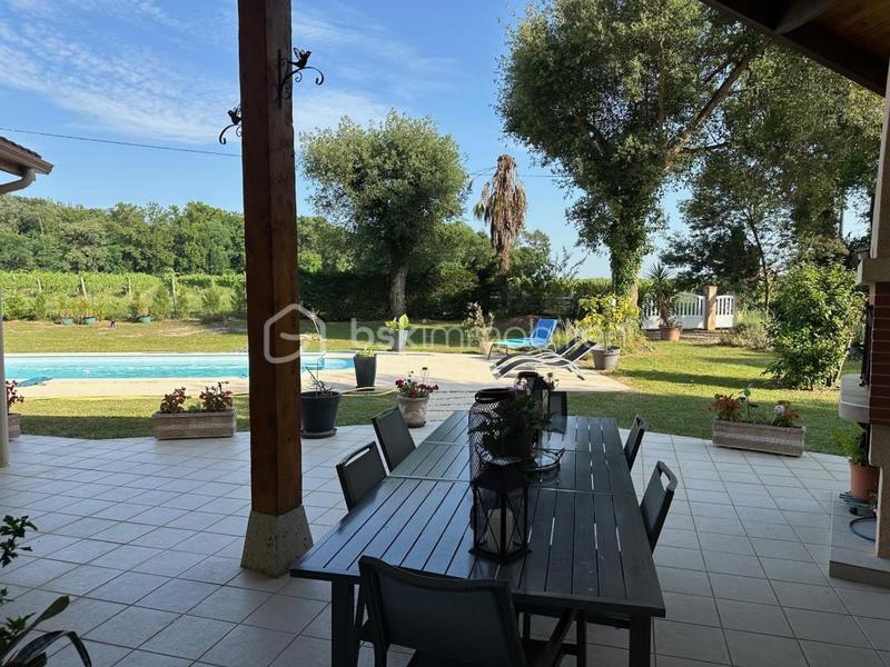 Maison - 187 m² - 6 pièces