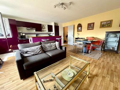 Appartement - 77 m² - 3 pièces