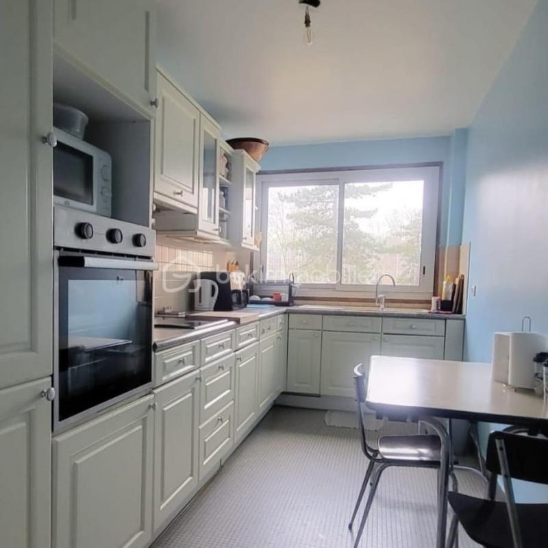 Appartement - 92 m² - 5 pièces