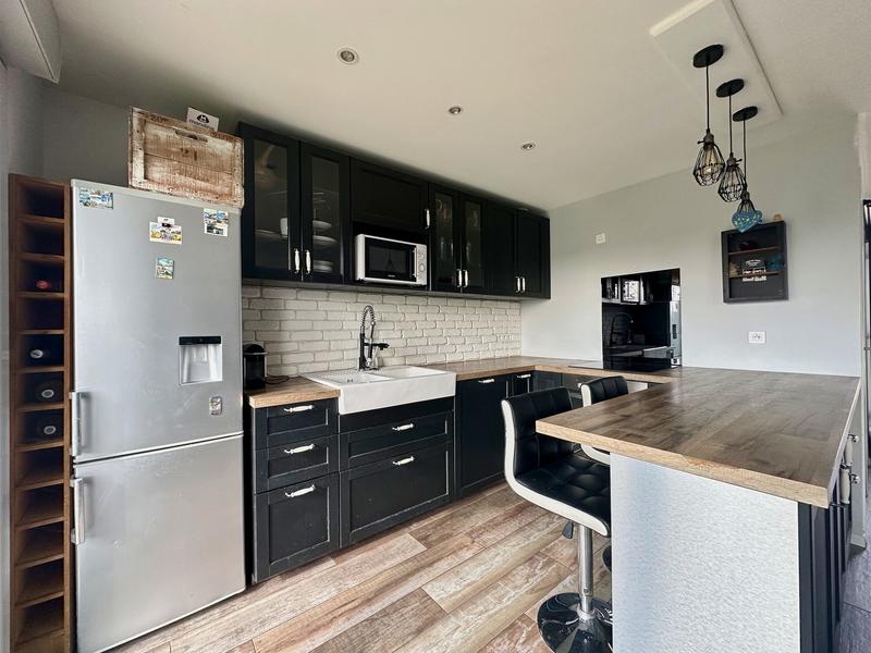 Maison traditionnelle - 91 m² - 4 pièces