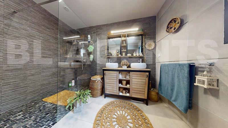 Villa - 190 m² - 7 pièces