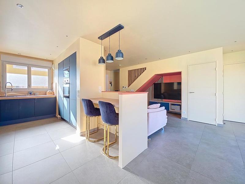 Maison - 104 m² - 5 pièces